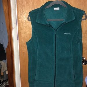 Columbia fleece vest